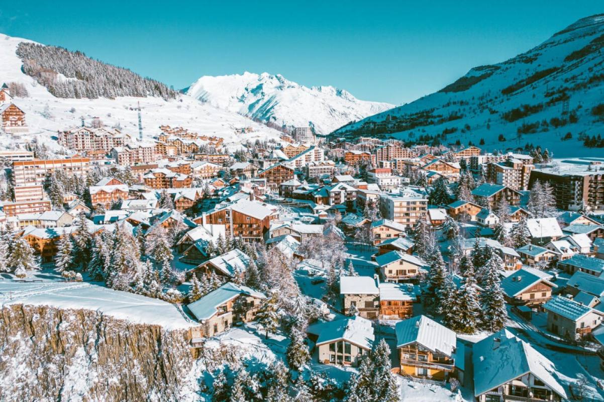 Les Deux Alpes Resort Guide Ski Weekends