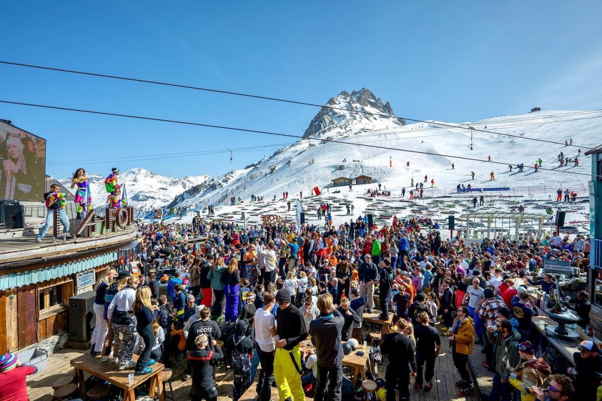 Apres Ski at the Folie Douce Val d'Isere