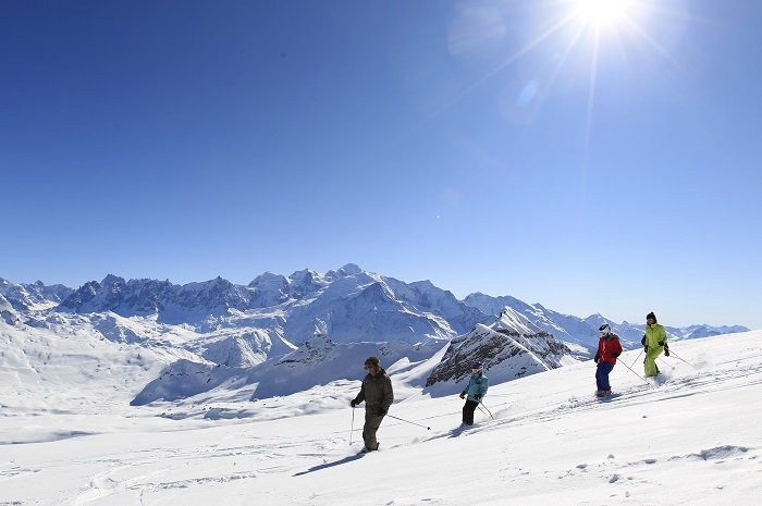 Skiers on the pistes of Flaine 