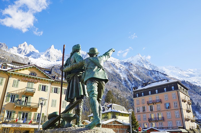 Three Valleys group accommodation with Skiweekends War memorial statue in town square