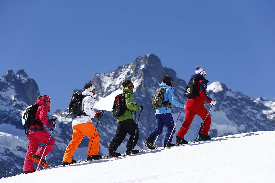 Brides les Bains ski breaks with skiweekends Hikers in Brides Les Bains
